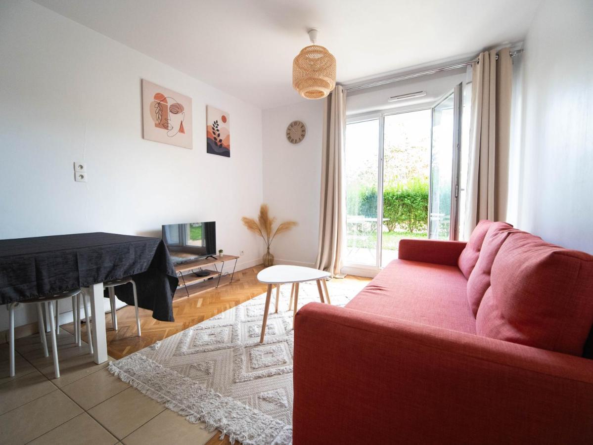 Appartement 10 Mins Disneyland - Jardin Et Parking Montevrain Exterior photo