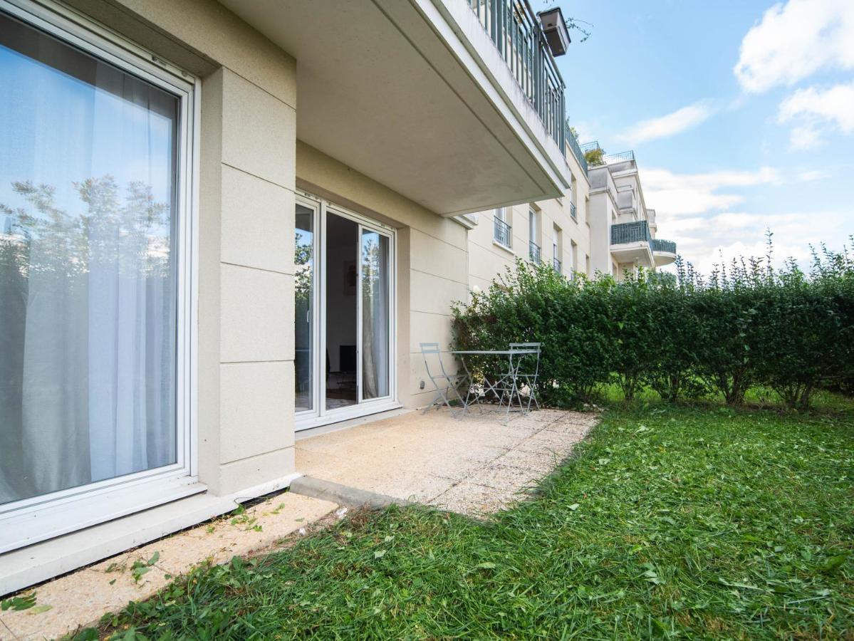 Appartement 10 Mins Disneyland - Jardin Et Parking Montevrain Exterior photo